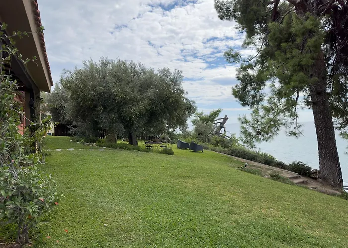Halkiddiki-kassandra-mola Kalyva Traditional House In Front Of The Sea